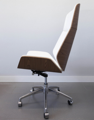 Кресло из натуральной кожи, каркас дерево арт. FX-BC06 - купить в Стерлитамаке. Цена 34 820.52 руб.