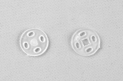 Кнопки пришивные пластиковые 10 мм, блистер 24шт, цв.-прозрачные - купить в Стерлитамаке. Цена: 48.41 руб.
